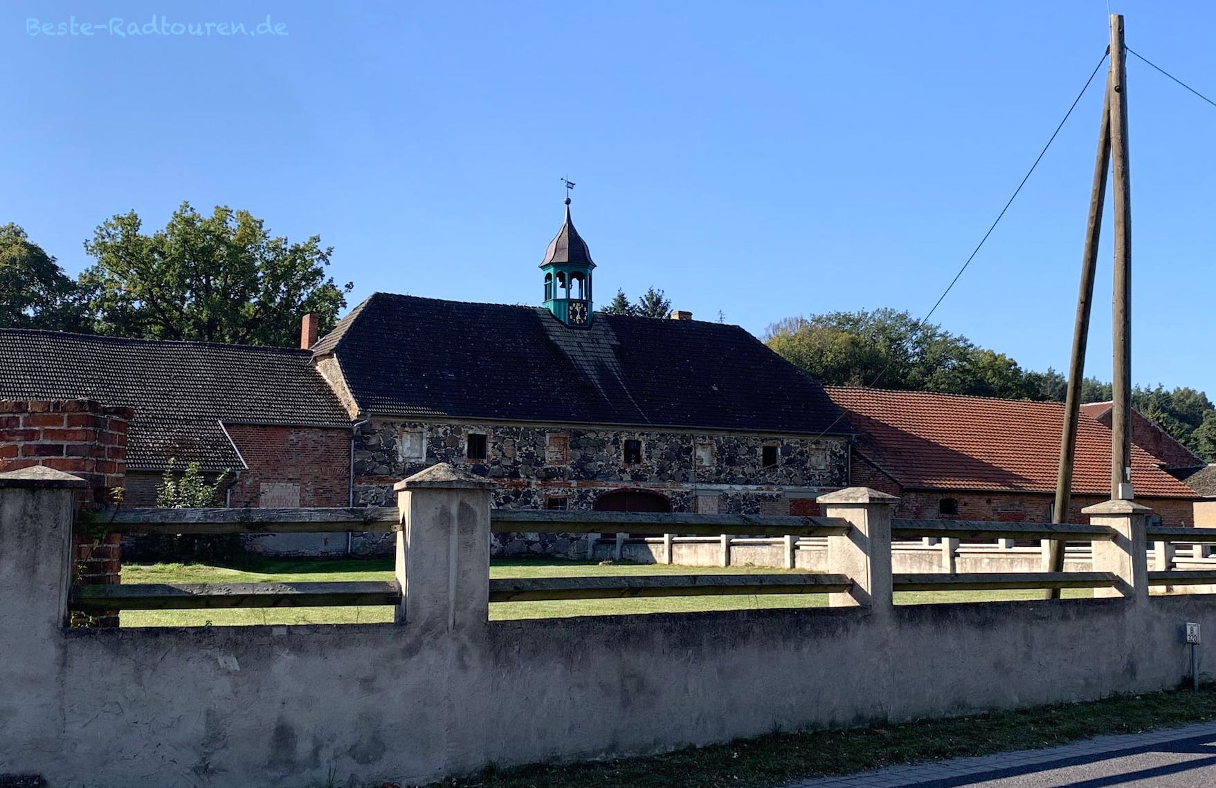 Altes Gehöft / Bauernhaus in Lübbinchen (Ort zwischen Pinnow und Schenkendöbern)