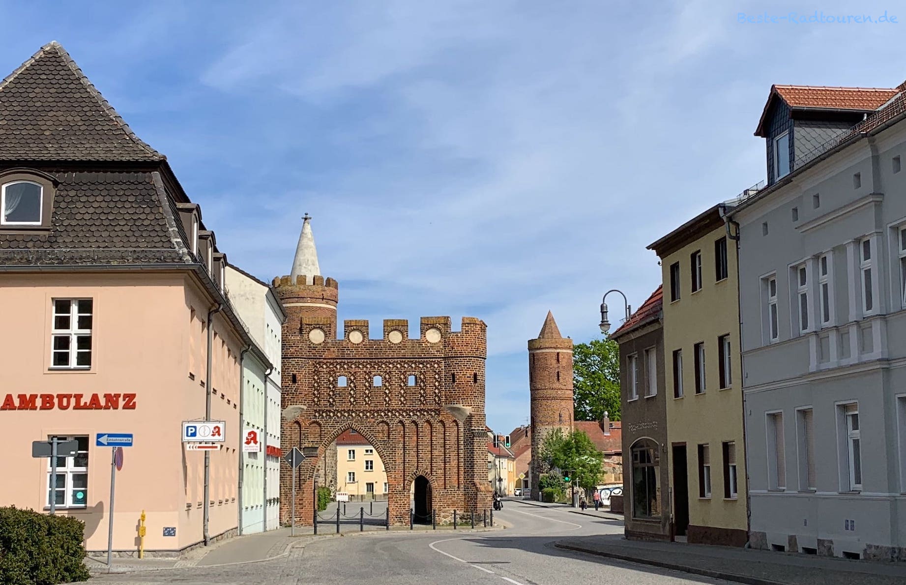 Jüterbog Altstadt: Dammtor, Nördlicher und Südlicher Turm, Ambulanz