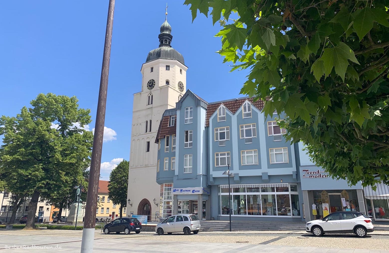 Am Marktplatz von Lübben steht die Paul-Gerhardt-Kirche