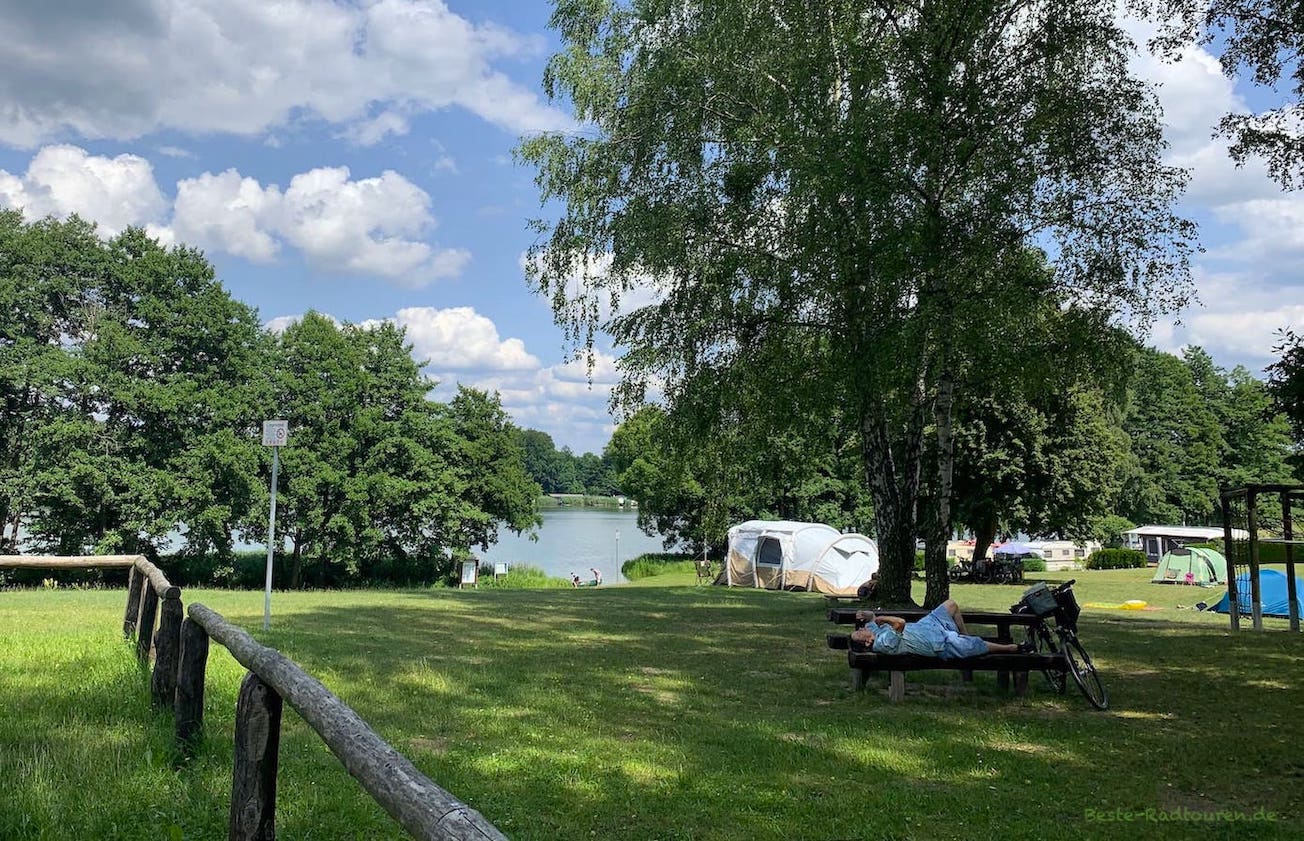 Seilershof, Kleiner Wentowsee: Der Campingplatz hat eine frei zugängliche Badestelle