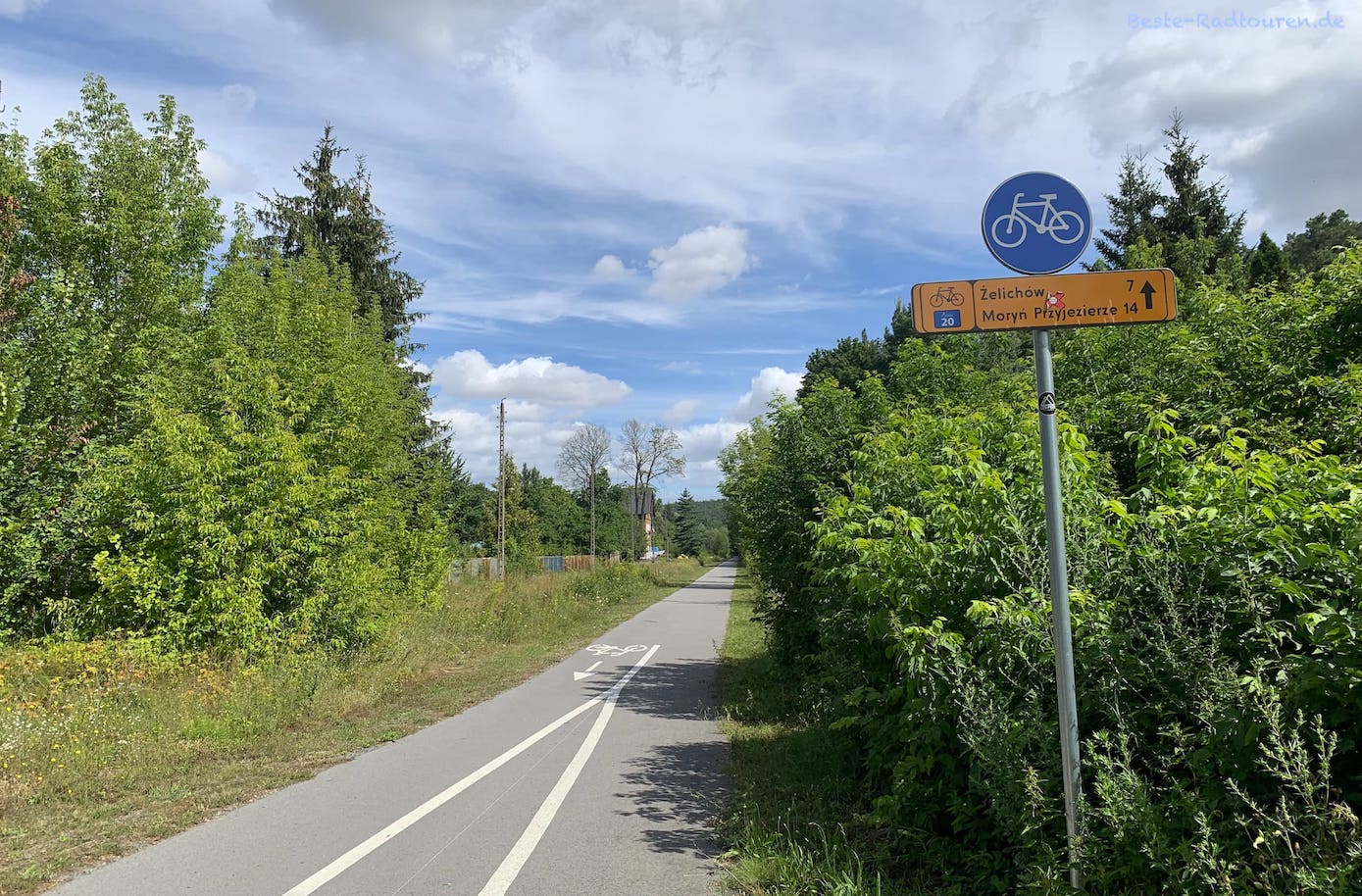 Neuer Radweg / Radwanderweg ab der Europabrücke nach Polen auf stillgelegter Bahntrasse