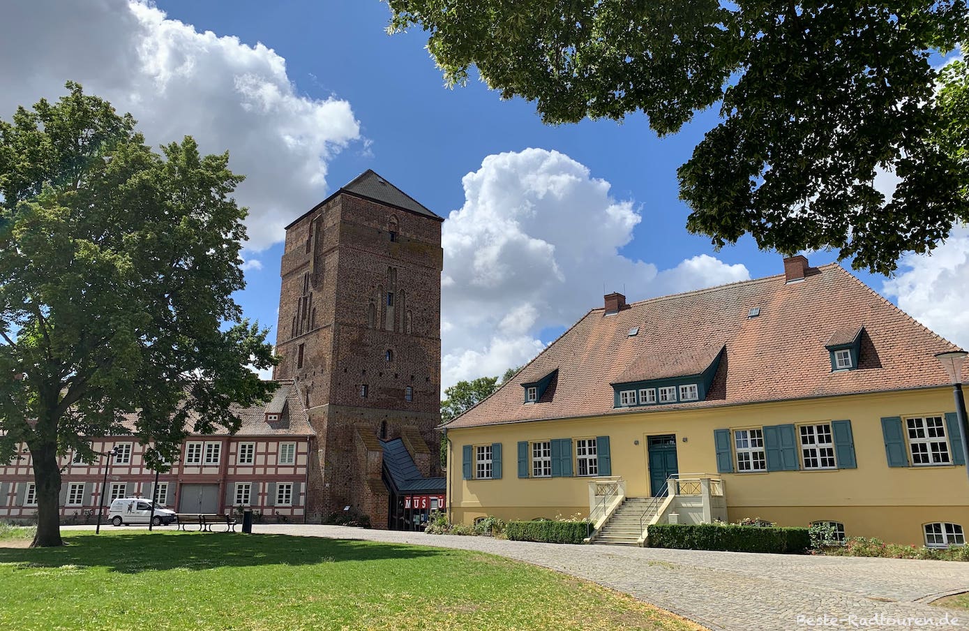 Bischofsburg Wittstock (Dosse): Amtsturm, Museum, Bürgermeiterhaus