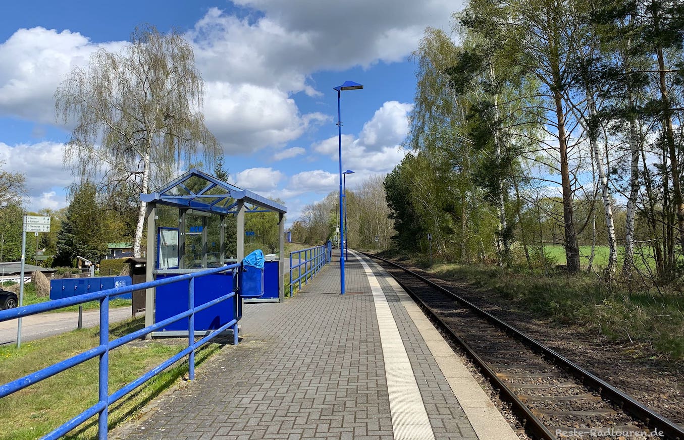 Bahnhof Ruhlsdorf-Zerpenschleuse, Foto vom Bahnsteig aus