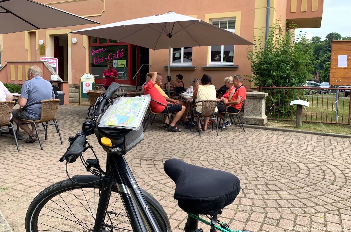 Gutes Café für die Rast bei der Radtour: Gruners Eiscafe in Uhyst (Spree)