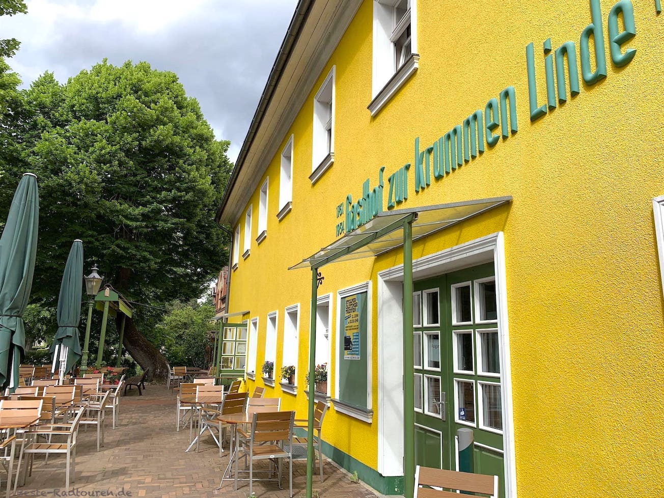 Gasthof zur Krummen Linde, Stolpe (Gemeinde Hennigsdorf), Foto von der Seite