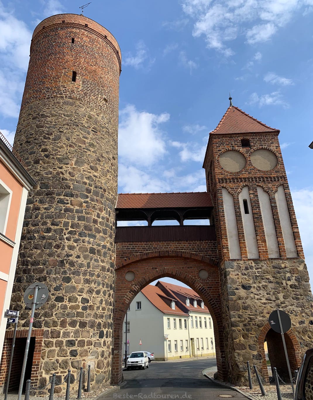 Zinnaer Tor, Teil der früheren Wehranlage und Stadtmauer von Jüterbog