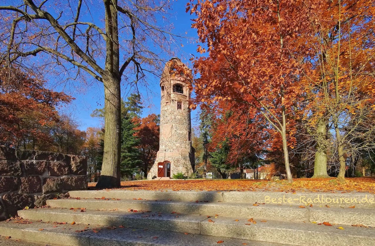 Foto auf dem Georgenberg im Stadtpark Spremberg, Bismarckturm