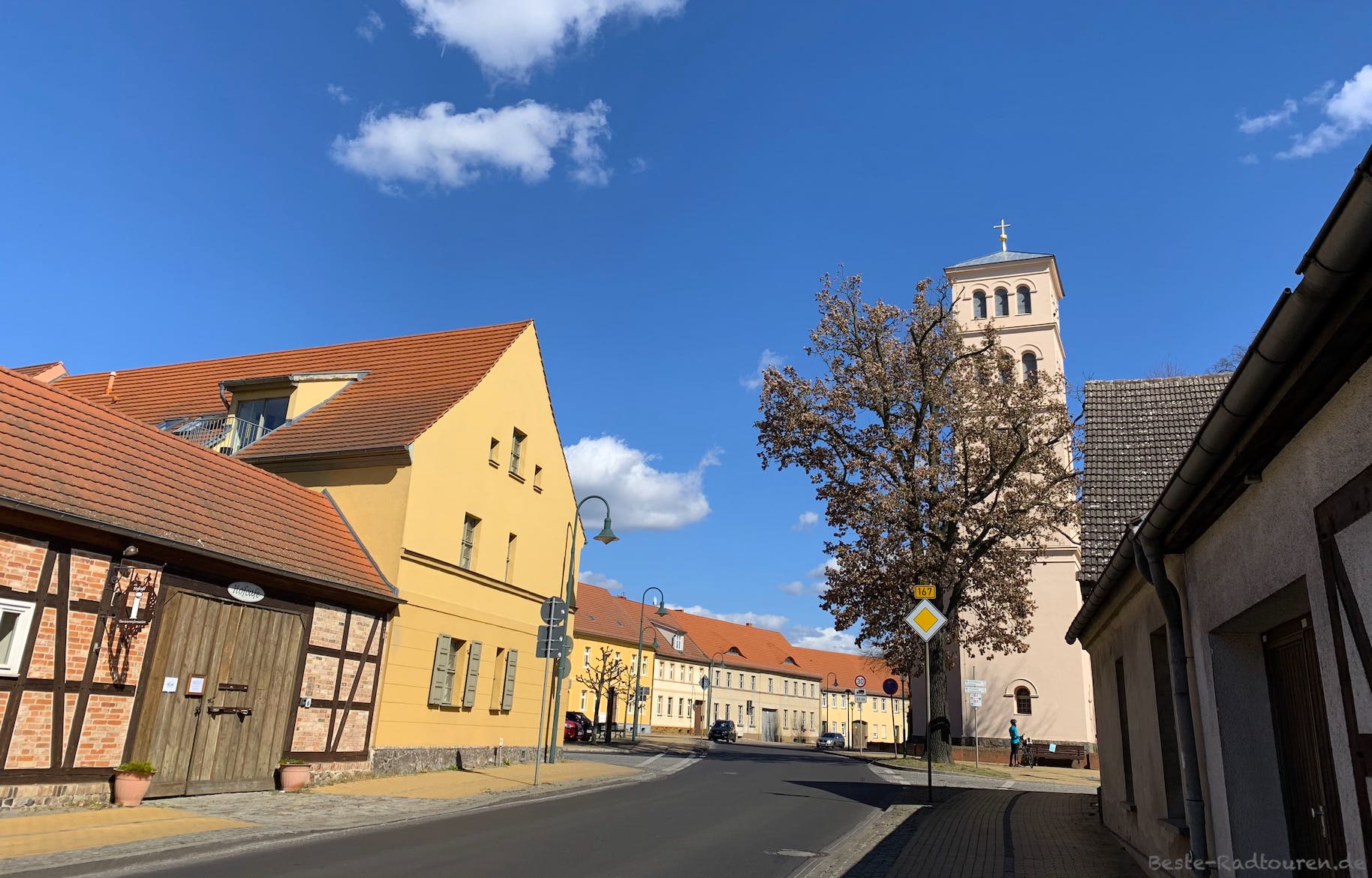 Foto vom Oder-Havel-Radweg aus: Liebenwalde, Zentrum und Kirche