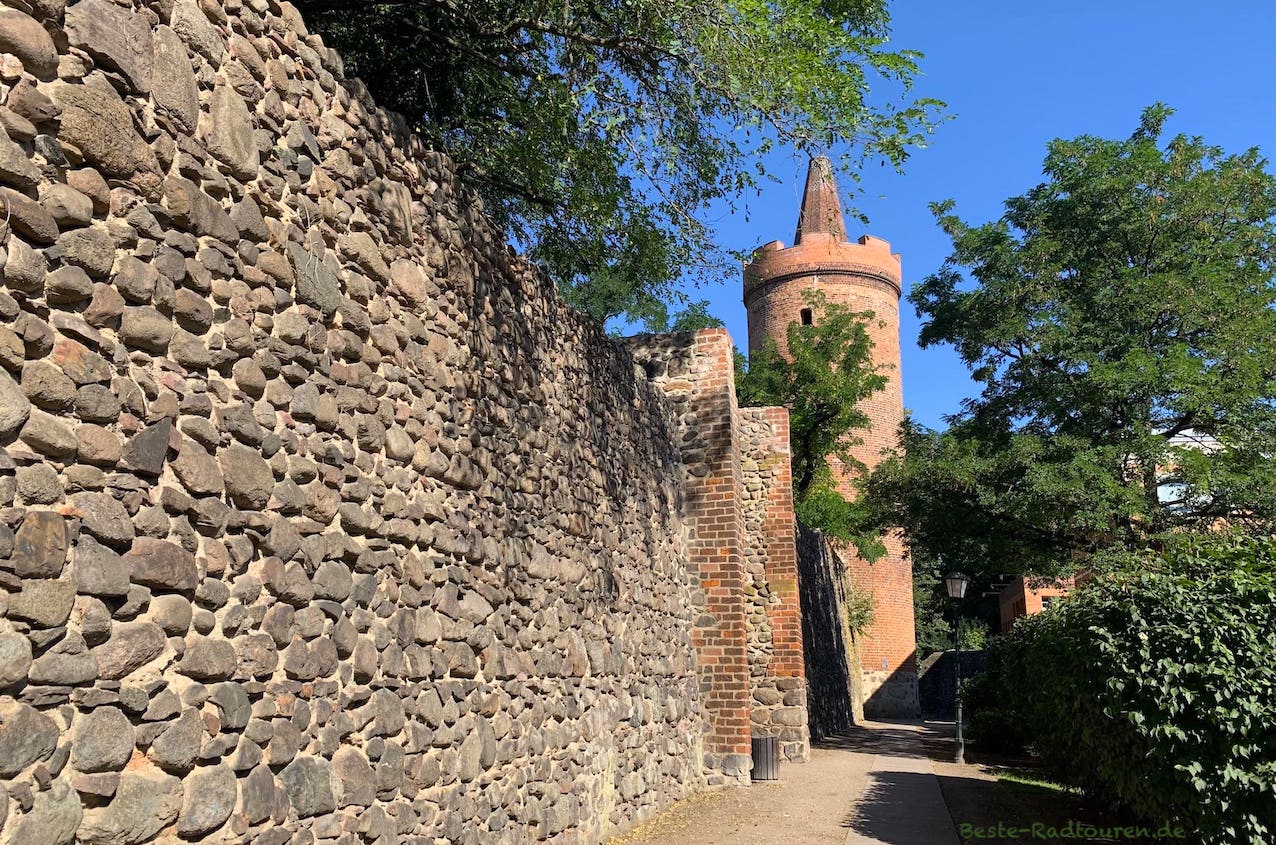 Bernau, An der Stadtmauer: Turm an der alten Bernauer Stadtmauer