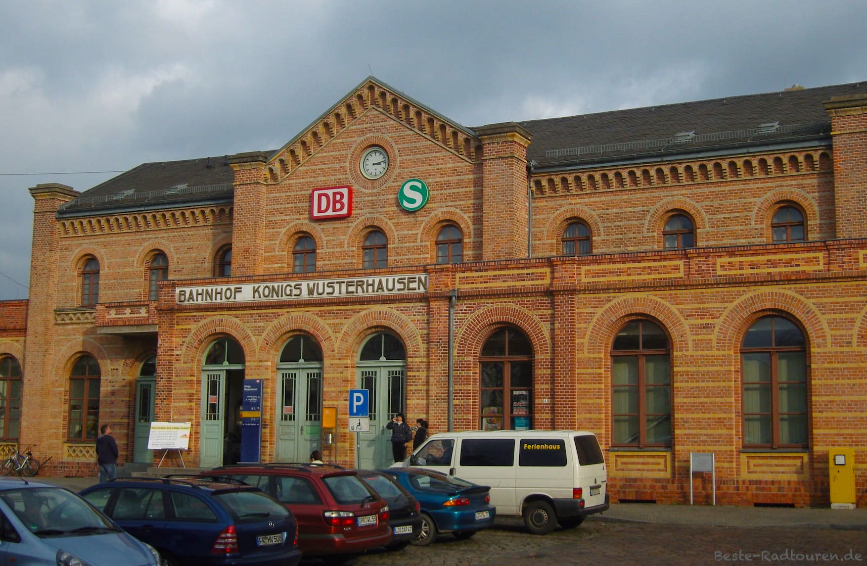 Bahnhof Königs Wusterhausen, Foto von vorn (Vorderseite / Front)
