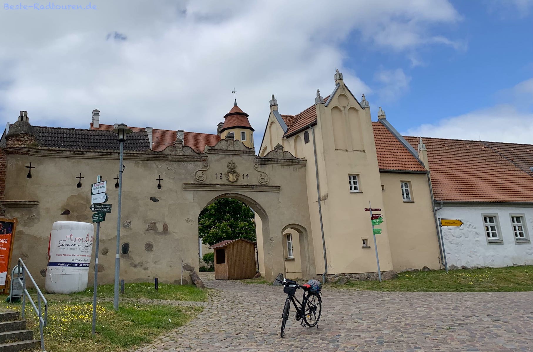 Schloss Penkun, Torhaus - Foto von außen