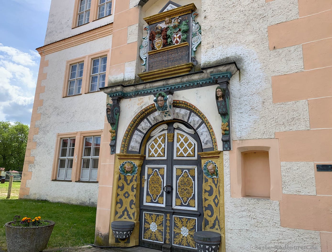 Schloss Demerthin, Eingang, Foto von außen