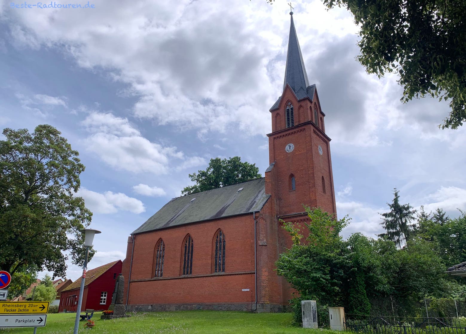 Foto von der Tour Brandenburg aus: Dorfkirche Zempow (Wittstock/ Dosse)