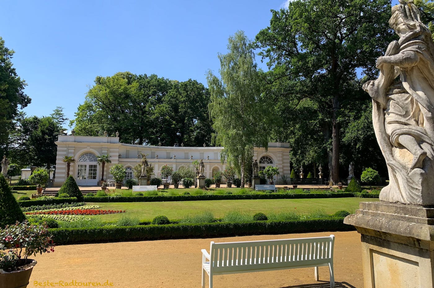 Schloss Wiepersdorf, Orangerie, Foto von vorn vom Schlosspark aus