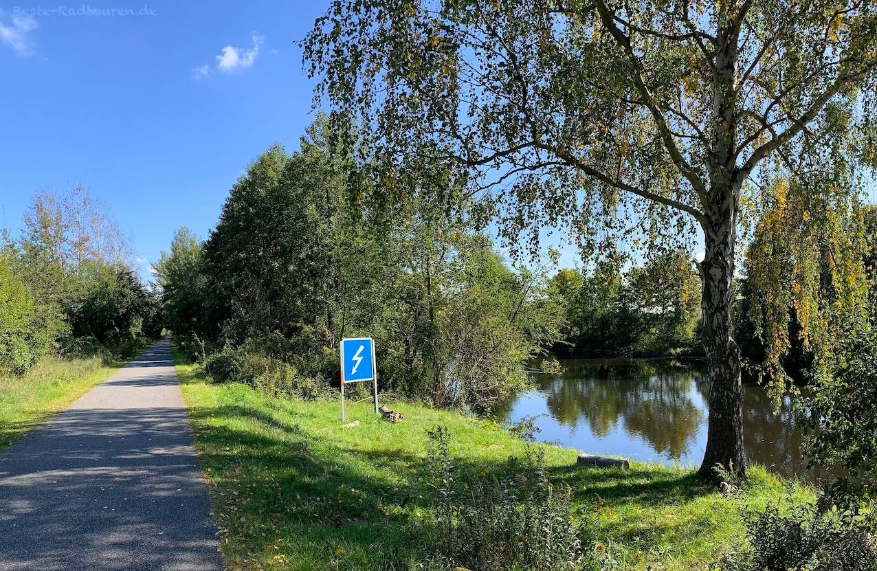 Foto vom Havelradweg aus: Havelkanal zwischen Schönwalde und Hennigsdorf