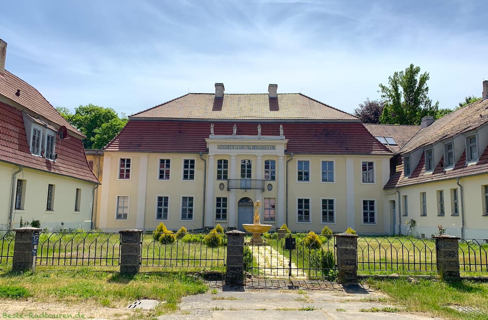 Schloss bzw. Herrenhaus Dannenwalde, Foto von vorn