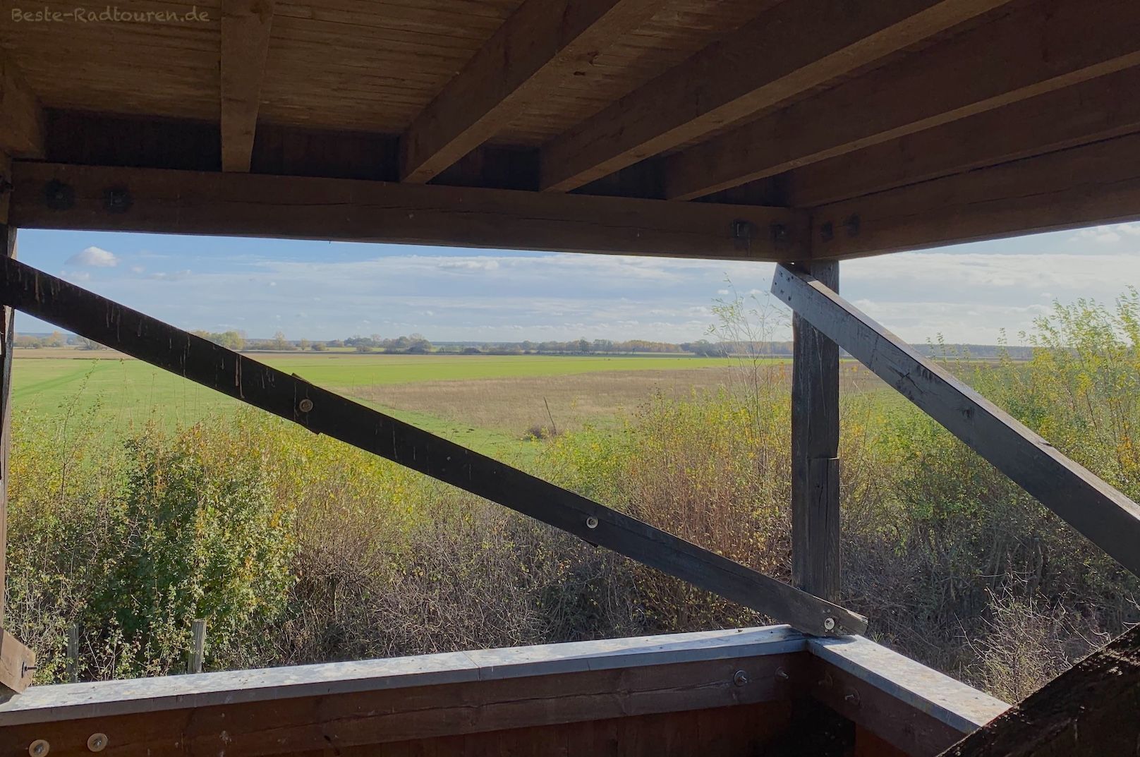 Foto aus der Vogelwarte Buckow bei Nennhausen, Havelland: Blick ins Großtrappen-Schutzgebiet