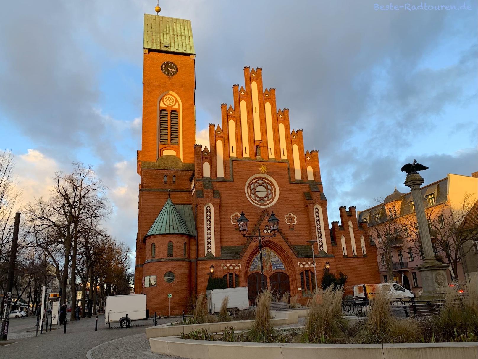 Evangelische Kirche (Christophoruskirche) Berlin-Friedrichshagen, Foto von vorn