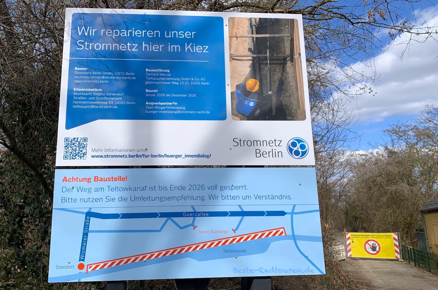 Foto vom Radweg am Teltowkanal aus: Schild Baustelle Radweg, Umleitung Goerzallee