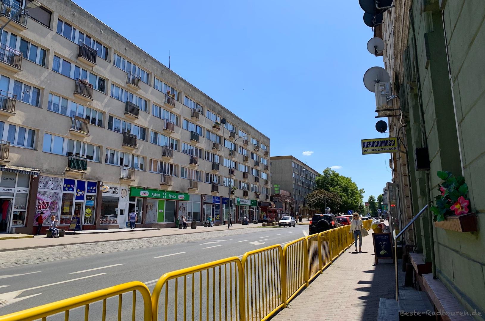 Foto vom Bürgersteig aus: Gryfino / Greifenhagen, kein Radweg