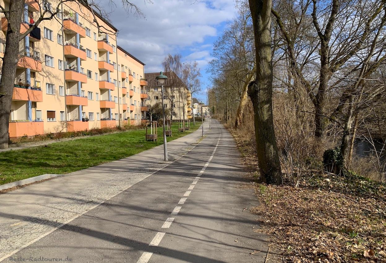Radweg Teltowkanal in Steglitz, Am Eichgarten bis Stindestraße