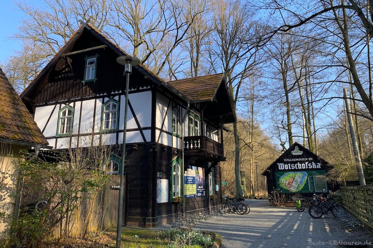 Foto von außen: Eingang vom Gasthaus Wotschofska, Lübbenau